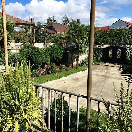 Guest House Lali Kostava 14 Zugdidi Luaran gambar